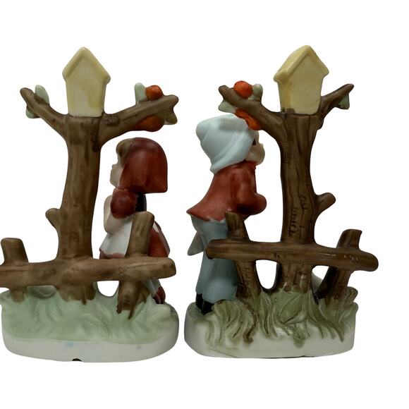 Vintage Taiwan Boy & Girl Figurine Set with Geese Farm Scene Porcelain 1980s - Picture 5 of 8